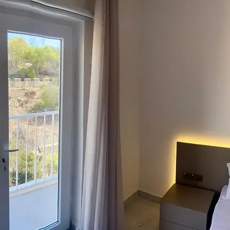 Penelope 15 Apartment