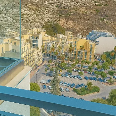 Penelope 15 דירה