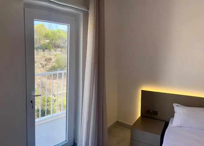 Penelope 15 アパート